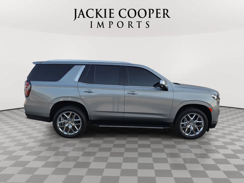 Used 2024 Chevrolet Tahoe Premier AWD/4WD image 4