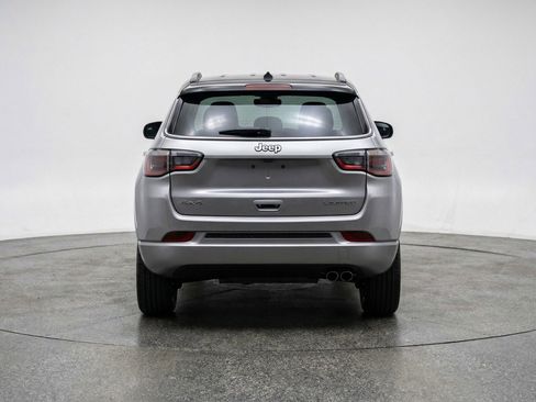 Used 2025 Jeep Compass Limited AWD/4WD image 7