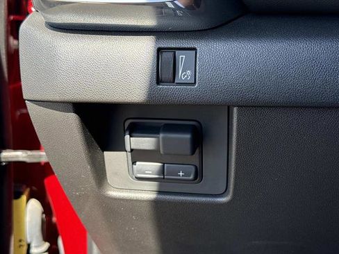 Used 2024 GMC Canyon Elevation w/ Convenience Package AWD/4WD image 27