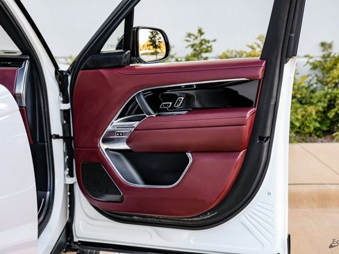 Used 2023 Land Rover Range Rover Long Wheelbase Autobiography image 82