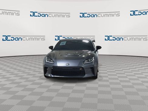 Used 2023 Toyota GR86 Premium w/ ALL Weather Mat Package (TMS) RWD image 3