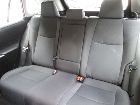 Used 2022 Toyota RAV4 LE image 28