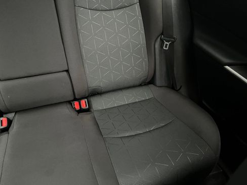 Used 2025 Toyota RAV4 XLE image 37