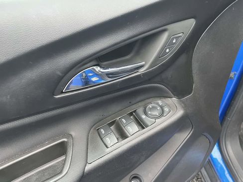 Used 2024 Chevrolet Equinox RS image 28