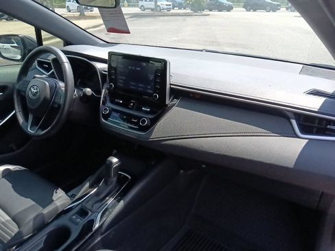 Used 2020 Toyota Corolla XSE FWD image 32