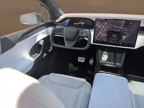 Used 2022 Tesla Model X Plaid AWD/4WD image 23