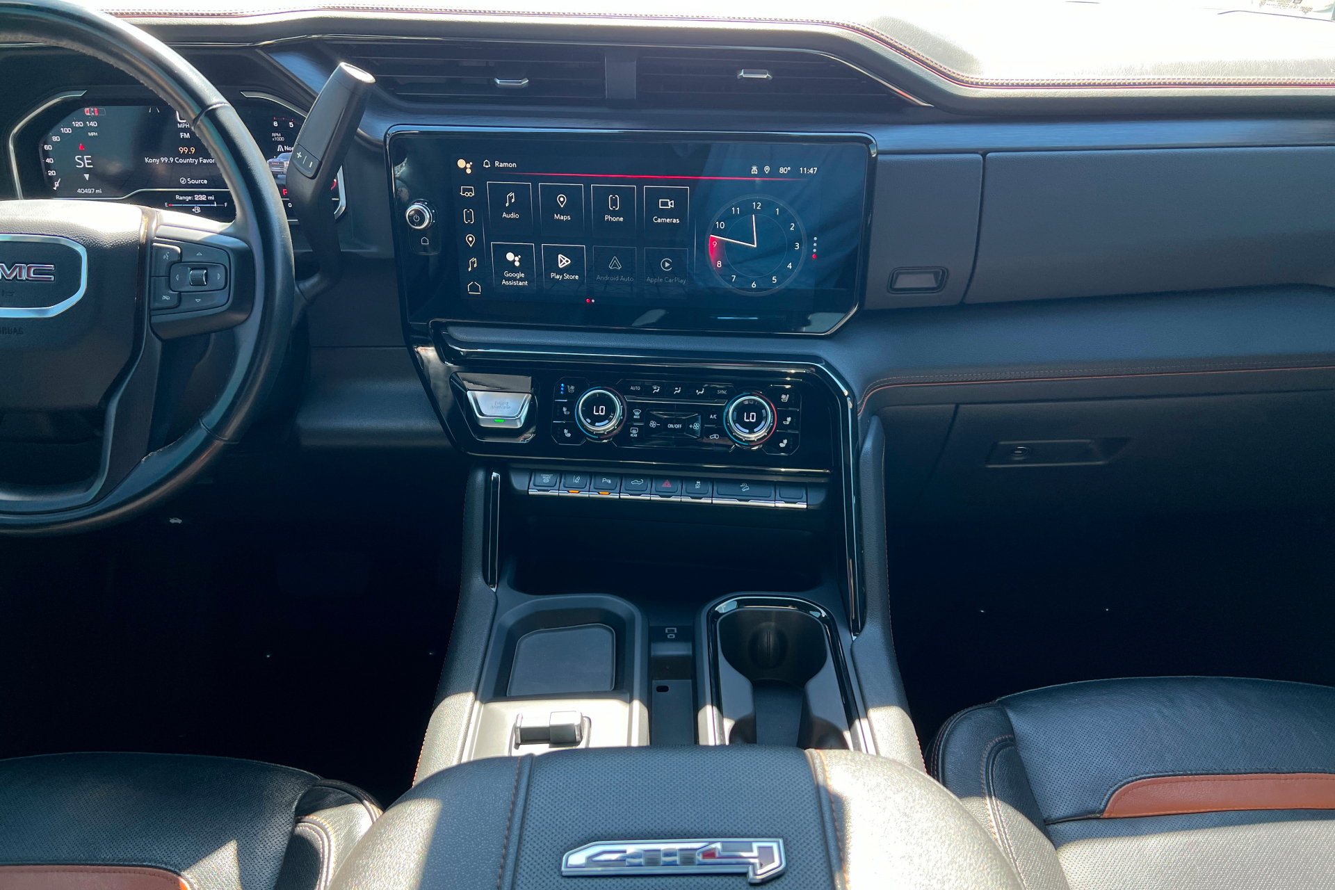 Used 2024 GMC Sierra 3500 AT4 AWD/4WD image 14