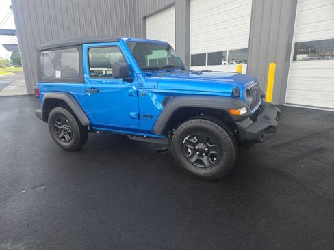 Used 2026 Jeep Wrangler Sport AWD/4WD image 14