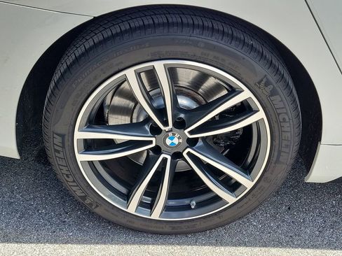 Used 2022 BMW 750i xDrive AWD/4WD image 14