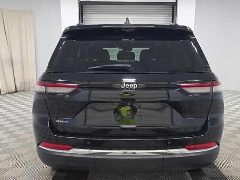 Used 2023 Jeep Grand Cherokee 4WD 4xe w/ Luxury Tech Group II image 6