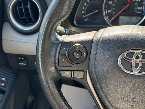 Used 2014 Toyota RAV4 Limited w/ Technology Package image 31