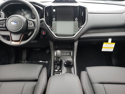 New 2025 Subaru Ascent Bronze Edition image 9