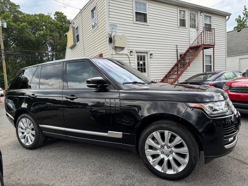 Used 2017 Land Rover Range Rover Supercharged AWD/4WD image 2