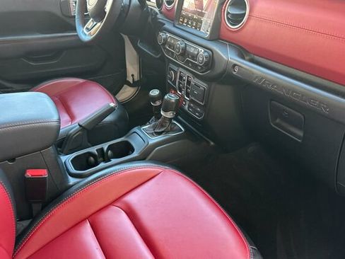 Certified 2023 Jeep Wrangler Unlimited Rubicon 4xe AWD/4WD image 13
