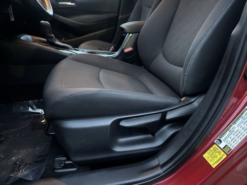 Used 2021 Toyota Corolla LE image 13