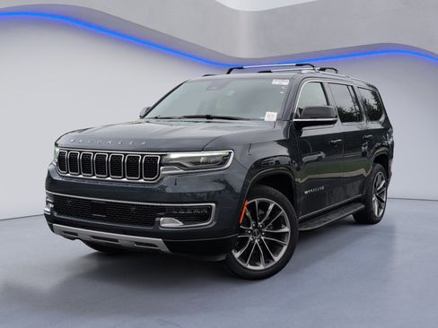 Used 2024 Jeep Wagoneer Series II w/ Premium Group I AWD/4WD image 2
