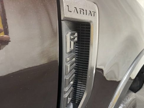 Used 2018 Ford F250 Lariat image 29