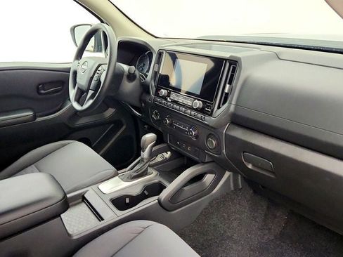 Used 2025 Nissan Frontier S AWD/4WD image 22