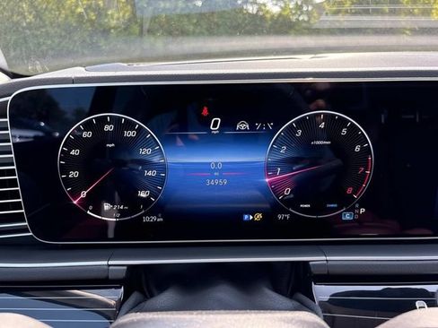 Used 2024 Mercedes-Benz GLS 450 4MATIC image 35