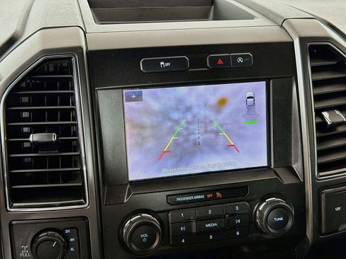 Used 2019 Ford F150 XLT w/ Equipment Group 302A Luxury AWD/4WD image 33