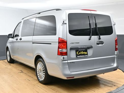 Used 2018 Mercedes-Benz Metris Passenger image 7