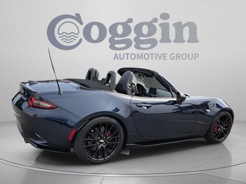 Used 2023 MAZDA MX-5 Miata Club w/ Brembo/BBS Recaro Package RWD image 5