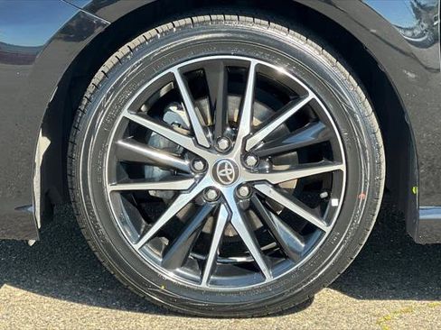 Certified 2024 Toyota Camry SE w/ Convenience Package image 29