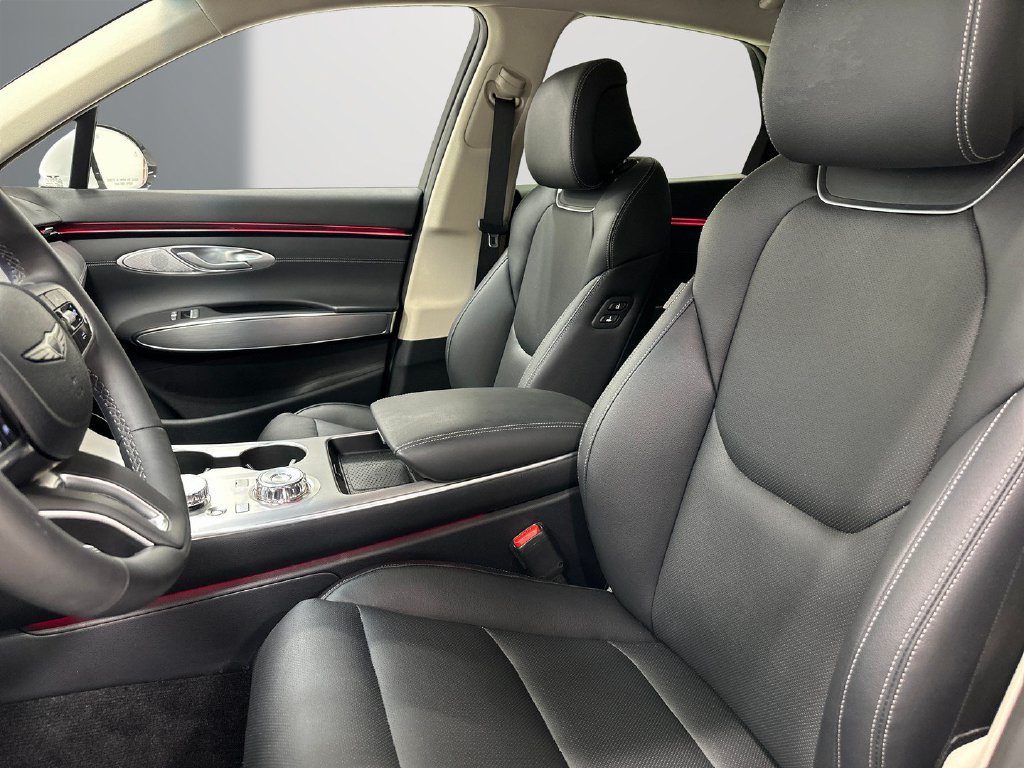 Certified 2026 Genesis GV70 2.5T Select AWD/4WD image 15