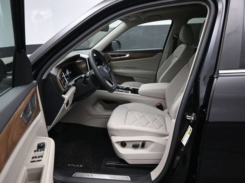 New 2026 Volkswagen Atlas SE AWD/4WD image 9