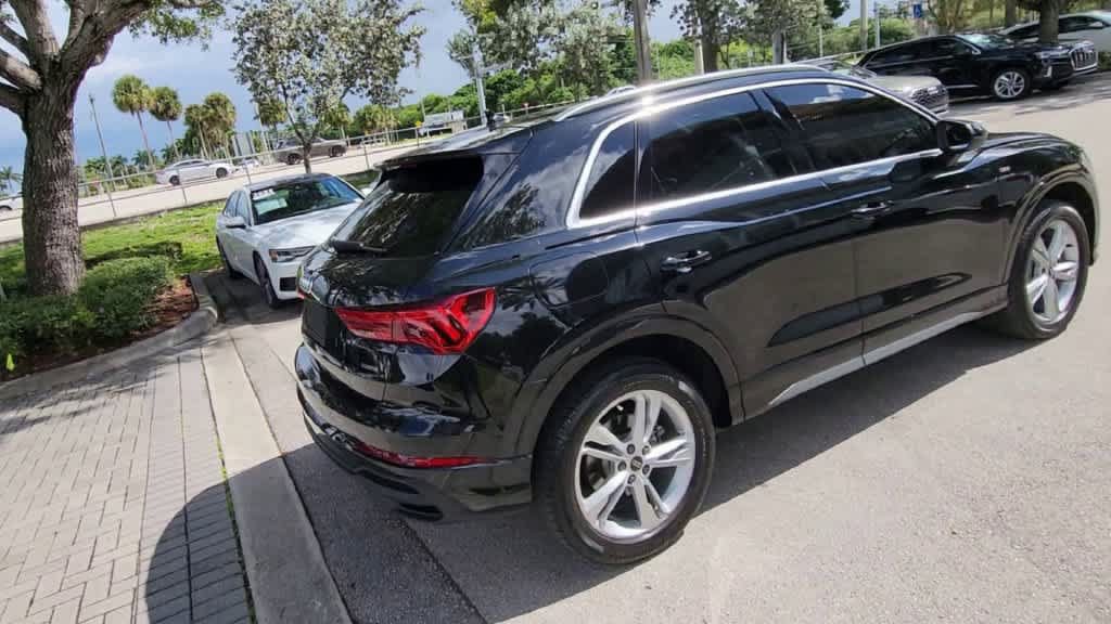 Certified 2023 Audi Q3 2.0T Premium w/ Convenience Package AWD/4WD image 8