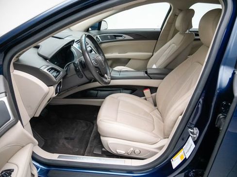 Used 2017 Lincoln MKZ Select w/ Technology Package FWD image 3