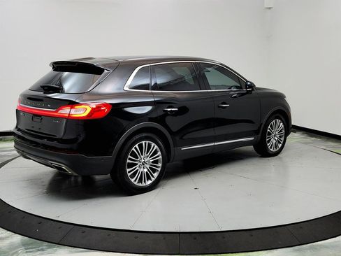 Used 2017 Lincoln MKX Reserve w/ Driver Assistance Package image 5