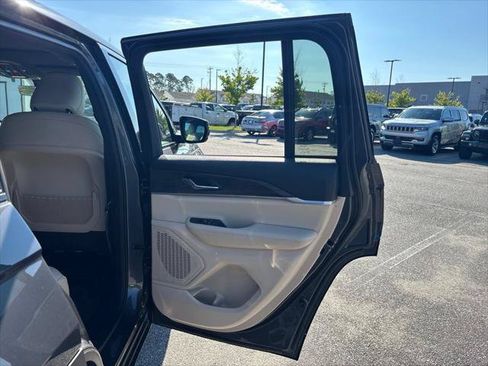 Certified 2025 Jeep Grand Cherokee Limited AWD/4WD image 57
