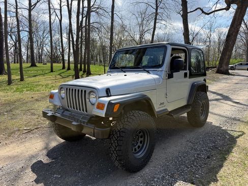 Used 2003 Jeep Wrangler SE image 5