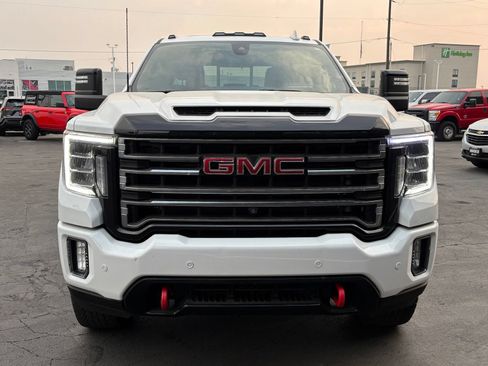 Used 2022 GMC Sierra 2500 AT4 w/ AT4 Premium Plus Package AWD/4WD image 2