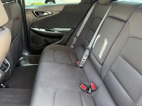 Used 2020 Chevrolet Malibu LT FWD image 26