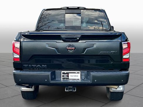 Used 2021 Nissan Titan PRO-4X w/ Pro-4x Convenience Package image 4