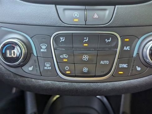 Used 2024 Chevrolet Malibu LT FWD image 31