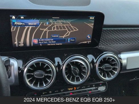 Used 2024 Mercedes-Benz EQB 250+ image 22