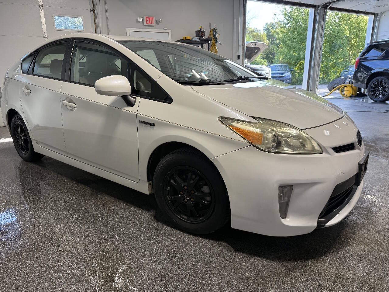 Used 2012 Toyota Prius Three FWD image 4