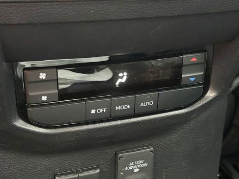 Used 2025 Toyota Sequoia TRD Pro AWD/4WD image 30