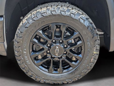 New 2026 Chevrolet Silverado 2500 LT w/ Trail Boss Package image 13