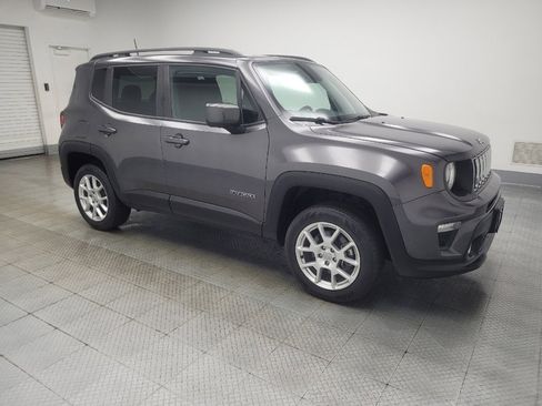 Used 2019 Jeep Renegade Latitude AWD/4WD image 11