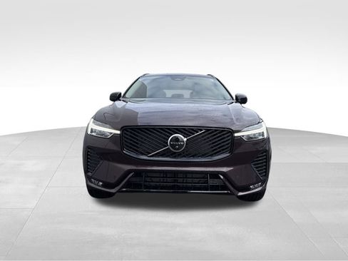 New 2026 Volvo XC60 B5 Plus w/ Climate Package image 8