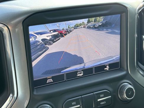 Used 2021 Chevrolet Silverado 1500 LTZ AWD/4WD image 24