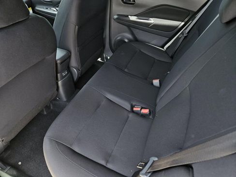 New 2025 Nissan Kicks Play S image 9