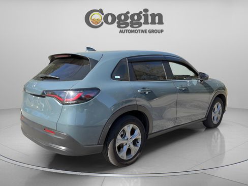 Certified 2025 Honda HR-V LX image 6