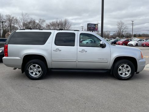 Used 2011 GMC Yukon XL SLT image 9