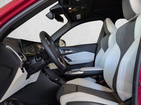 New 2026 BMW X1 xDrive28i w/ Technology Package AWD/4WD image 4