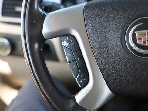Used 2007 Cadillac Escalade ESV AWD w/ Information Package image 29